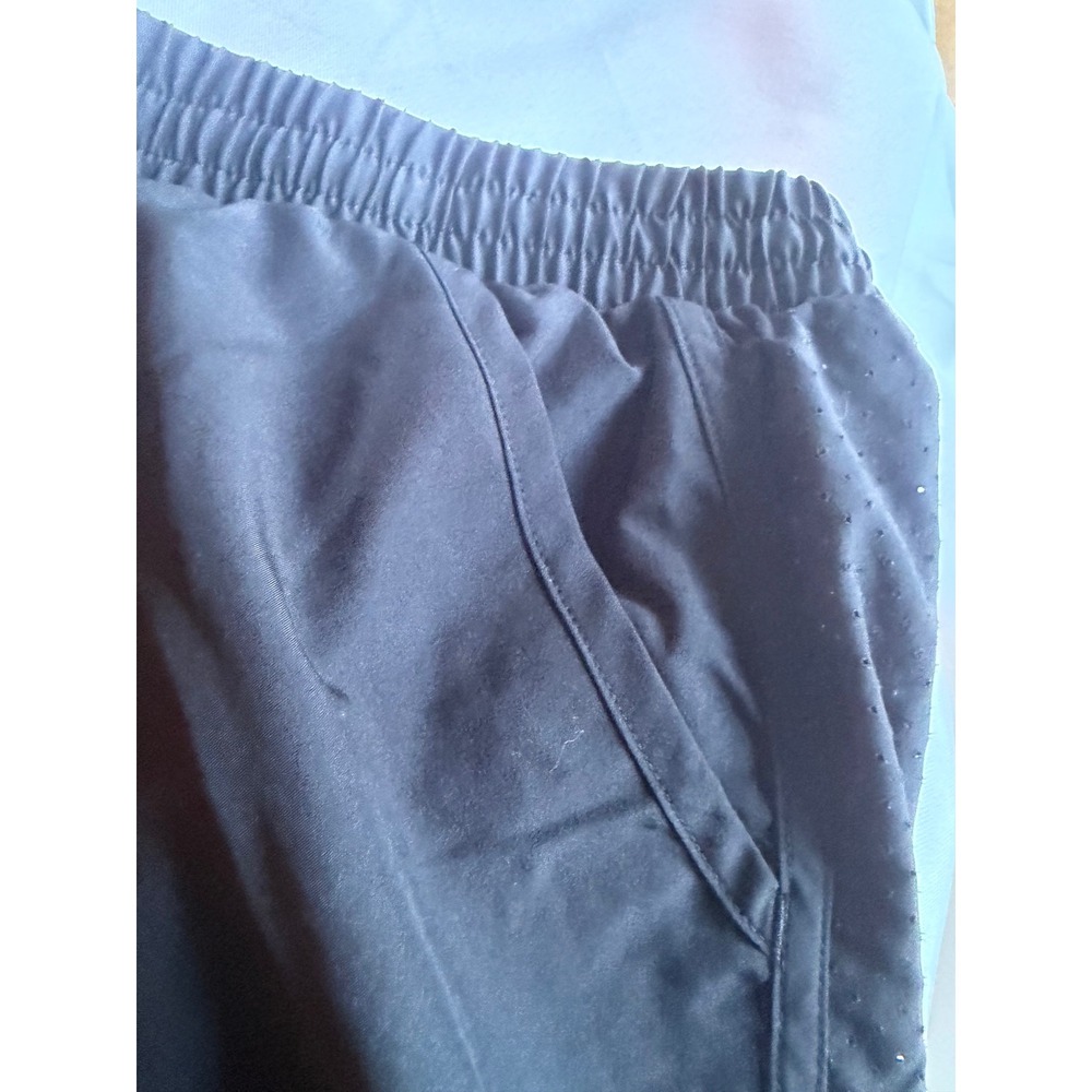 Under Armour HeatGear Black Running Shorts Women Small Loose Fit Athletic Gym - Picture 4 of 7